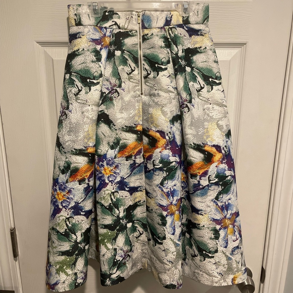 H&M Multicolor Floral Skirt - Picture 4 of 11